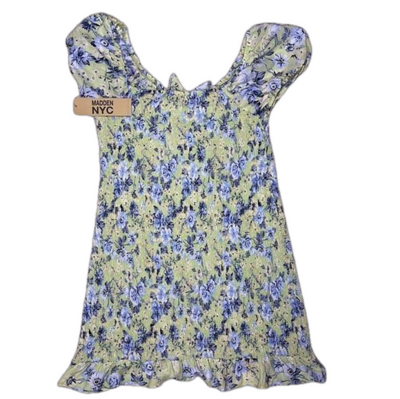 Madden NYC Juniors’ Smocked Waist Dress with Cut Out size Large (11-13) NWT - Picture 7 of 9